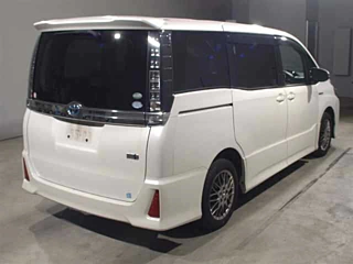 TOYOTA VOXY 2016