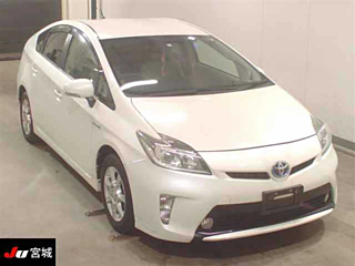 TOYOTA PRIUS 2013