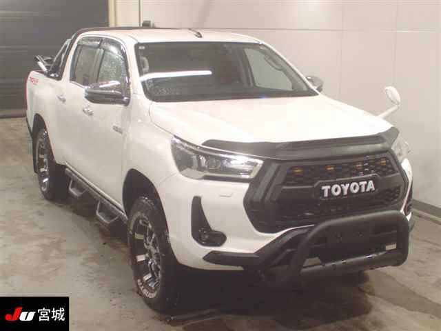 TOYOTA HILUX 2021