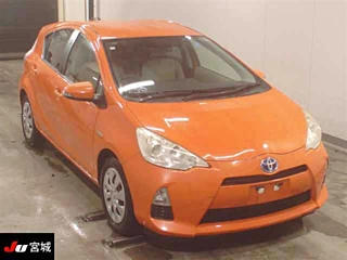 TOYOTA AQUA 2013