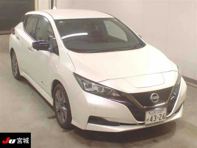NISSAN LEAF 2022
