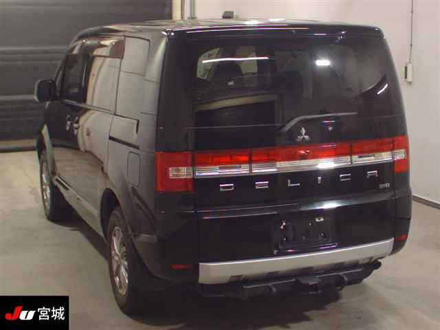 MITSUBISHI DELICA D5 2017