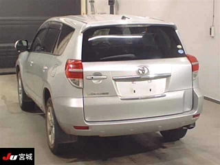 TOYOTA VANGUARD 2010