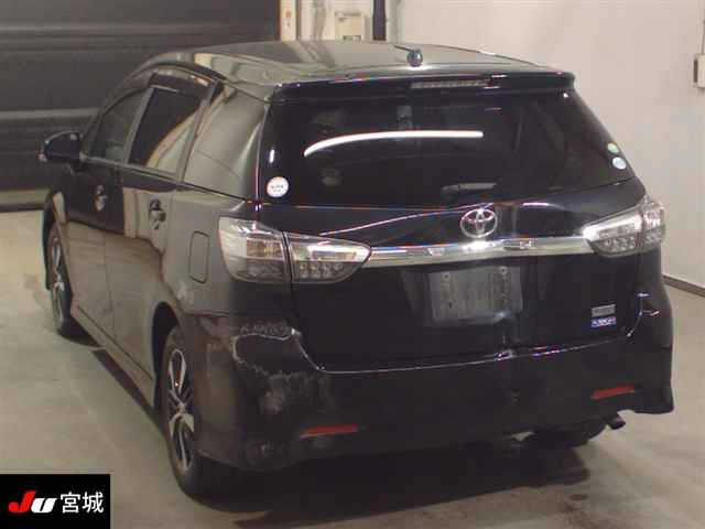 TOYOTA WISH 2012