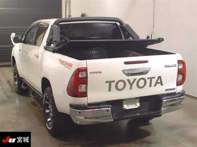 TOYOTA HILUX 2021