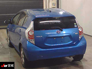 TOYOTA AQUA 2014