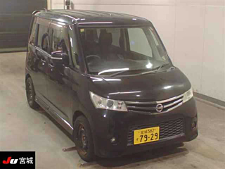 NISSAN ROOX 2012