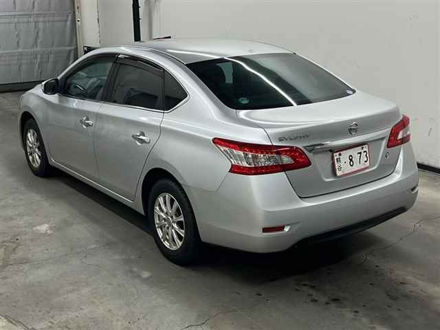 NISSAN SYLPHY 2017