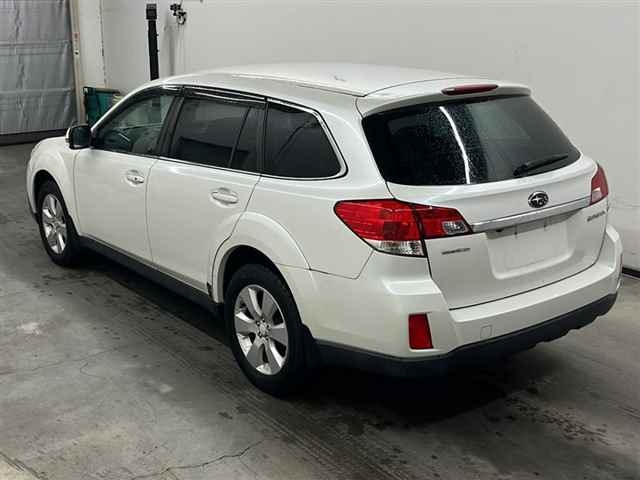 SUBARU LEGACY OUTBACK 2010