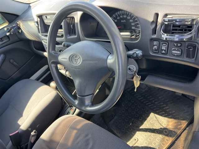 TOYOTA PROBOX 2013