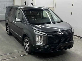 MITSUBISHI DELICA D5 2019