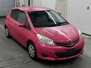TOYOTA VITZ 2011