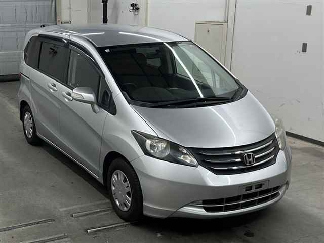 HONDA FREED 2008