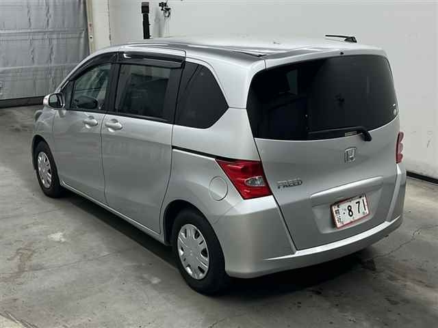 HONDA FREED 2008