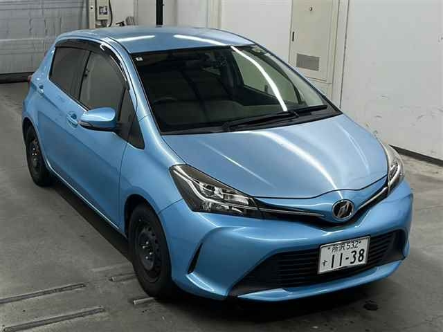 TOYOTA VITZ 2014