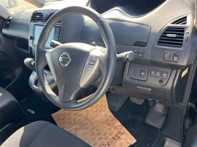 NISSAN SERENA 2014