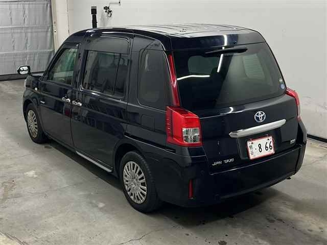 TOYOTA JPN TAXI 2017