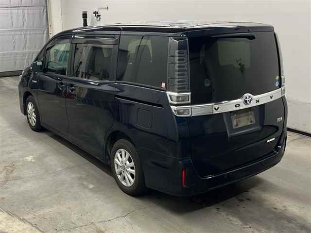 TOYOTA VOXY 2019