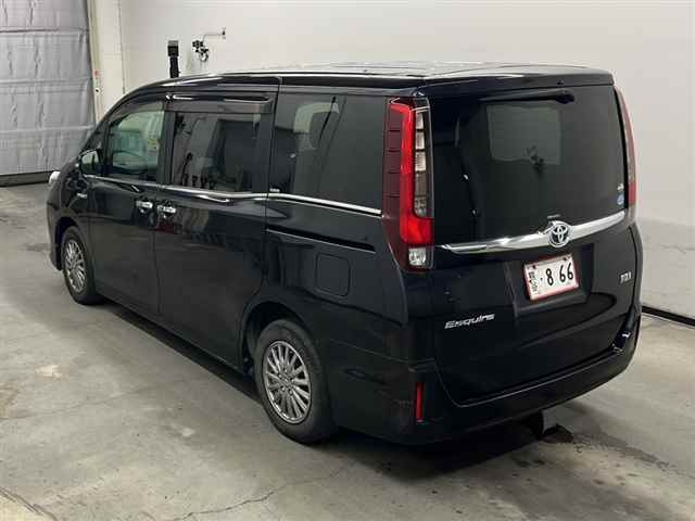 TOYOTA ESQUIRE 2015