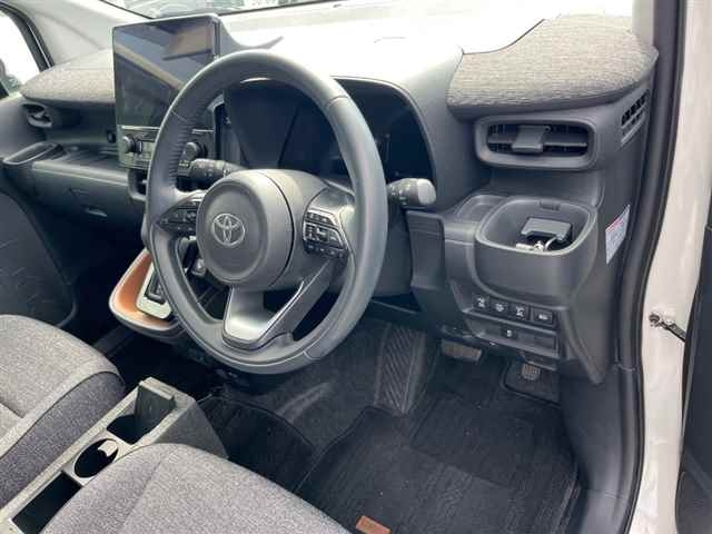 TOYOTA SIENTA 2022