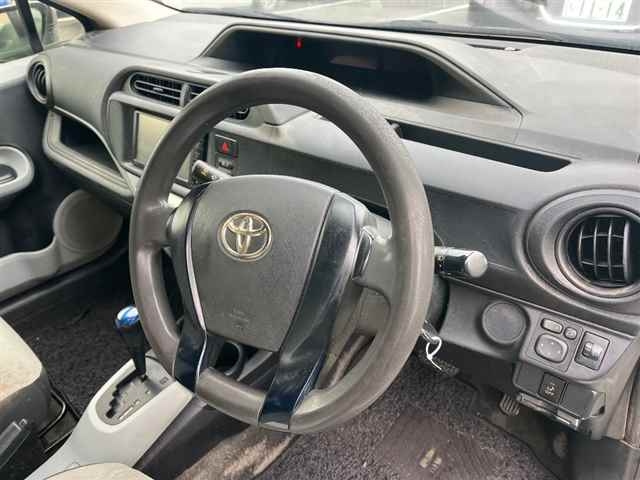 TOYOTA AQUA 2014