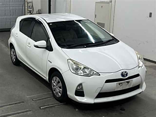 TOYOTA AQUA 2014