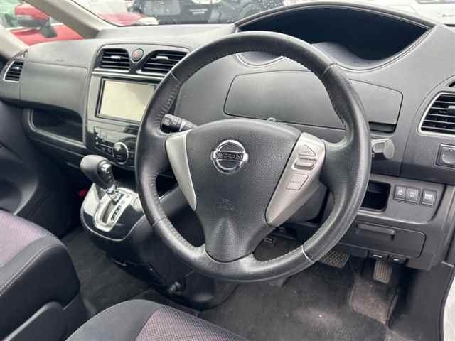 NISSAN SERENA 2013