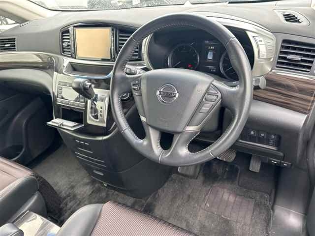 NISSAN ELGRAND 2018