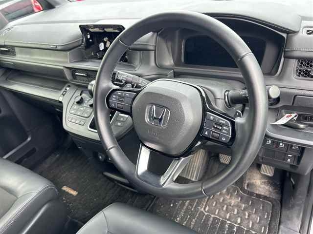 HONDA STEP WAGON 2022