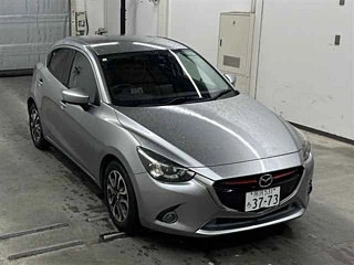 MAZDA DEMIO 2015