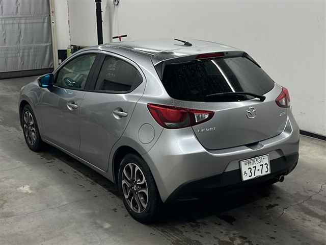 MAZDA DEMIO 2015