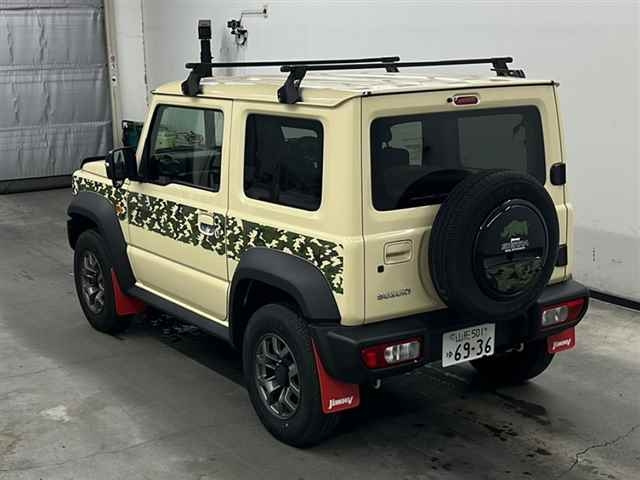 SUZUKI JIMNY SIERRA 2023