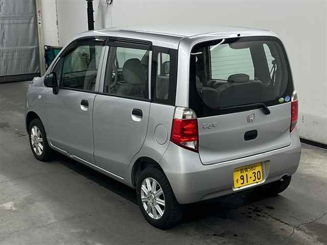 HONDA LIFE 2011