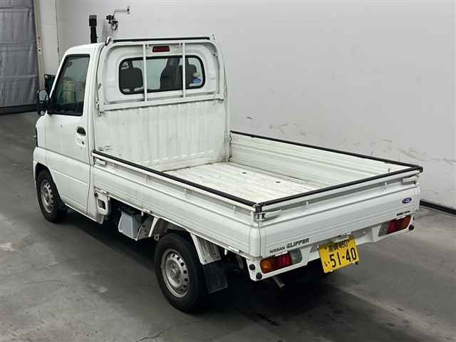 NISSAN CLIPPER TRUCK 2010