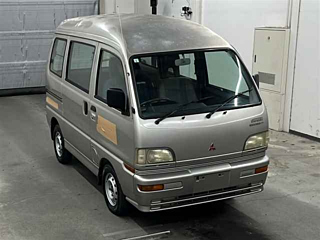 MITSUBISHI MINICAB VAN 1998