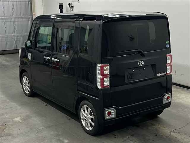 DAIHATSU WAKE 2018