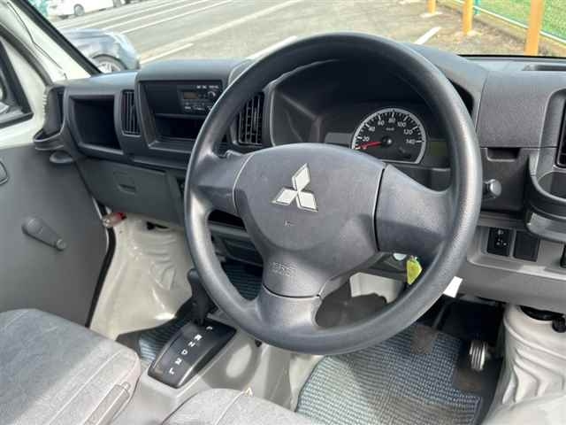 MITSUBISHI MINICAB TRUCK 2013