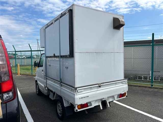 MITSUBISHI MINICAB TRUCK 2013