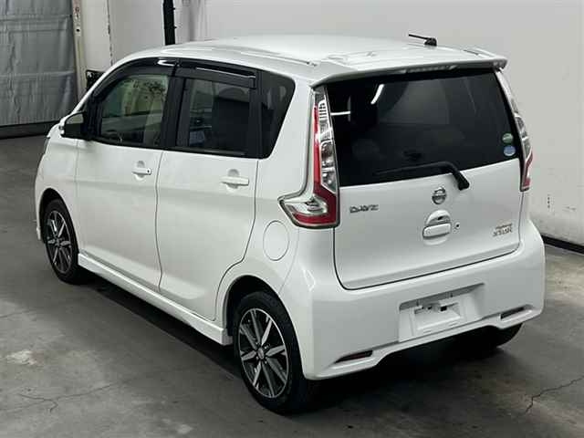 NISSAN DAYZ 2017