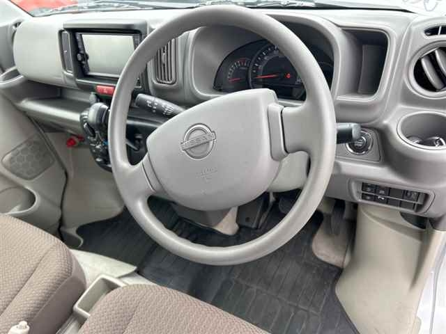 NISSAN CLIPPER VAN 2024