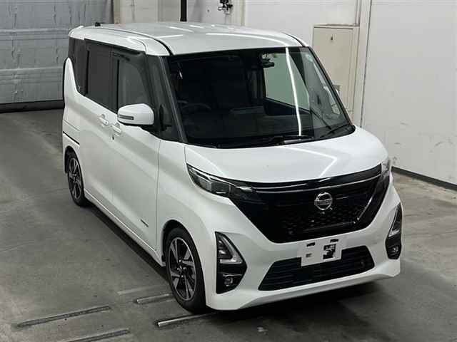 NISSAN ROOX 2020