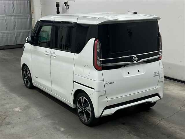 NISSAN ROOX 2020