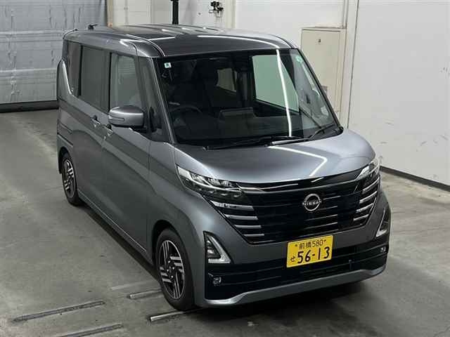NISSAN ROOX 2024
