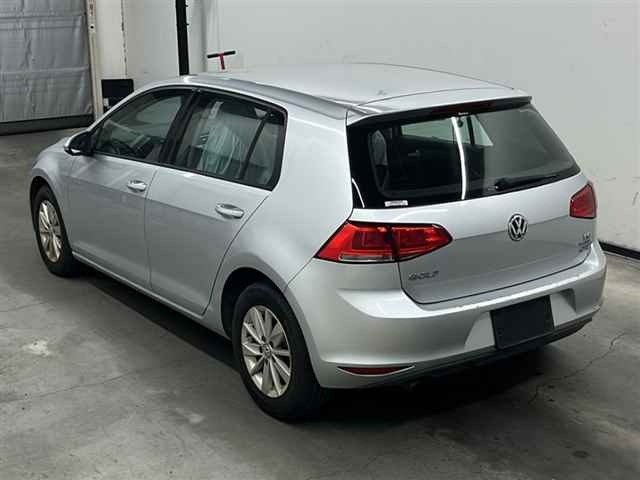 VOLKSWAGEN GOLF 2013