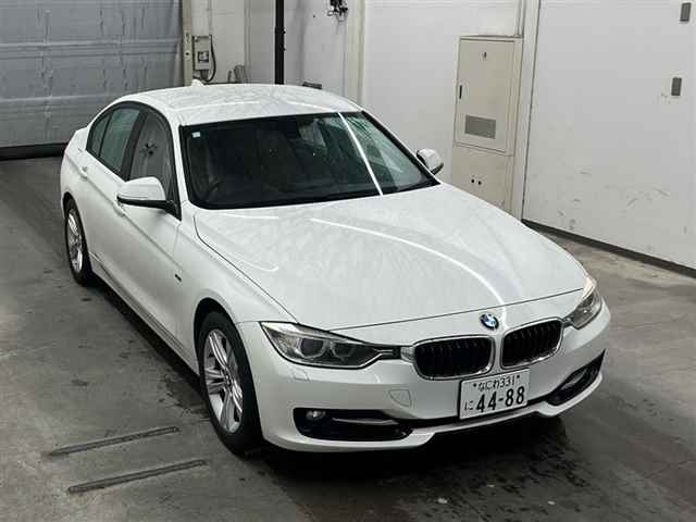 BMW 3 SERIES 2013