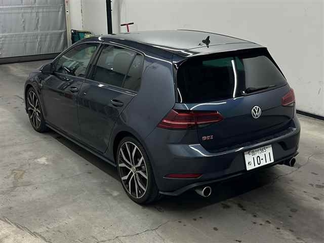 VOLKSWAGEN GOLF 2019