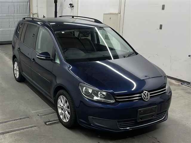 VOLKSWAGEN GOLF TOURAN 2012