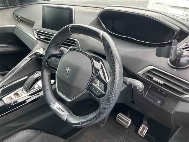 PEUGEOT 5008 2020