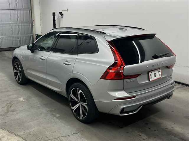 VOLVO XC60 2022