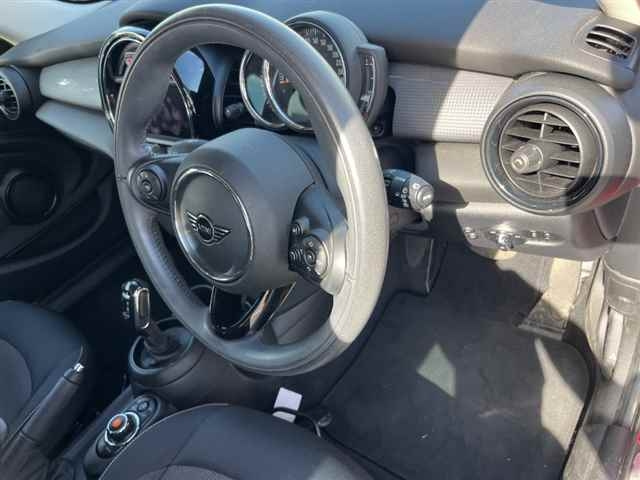 BMW MINI 2020